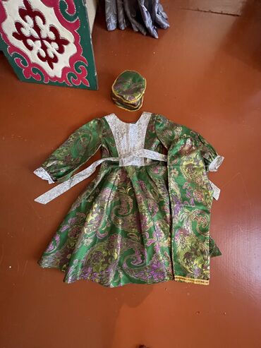 кыргызский национальный костюм: Продаю костюмы карнавальные детские б/у покупали для сестренки и