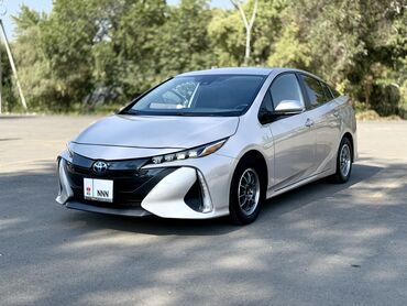 машина кредит: Toyota Prius: 2021 г., 1.8 л, Вариатор, Гибрид, Универсал