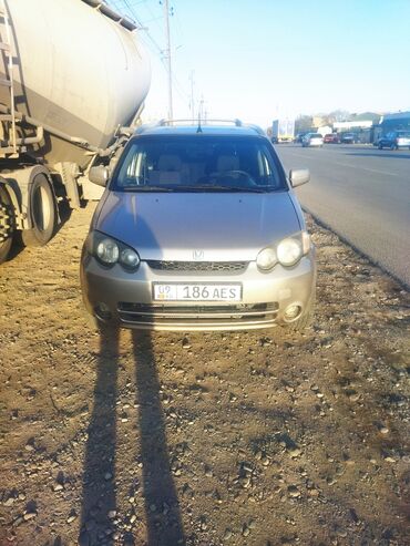 меняю дом на авто: Honda HR-V: 2002 г., Бензин, Кроссовер