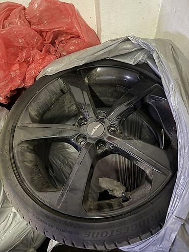 41 5: Колёса в сборе: литые диски с шинами Bridgestone Перед 225/40/R19 Зад — 6
