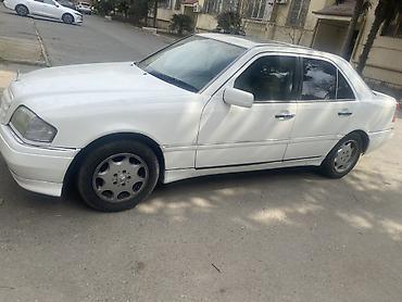 c180 1994: Mercedes-Benz 220: 2.2 l | 1994 il — 8