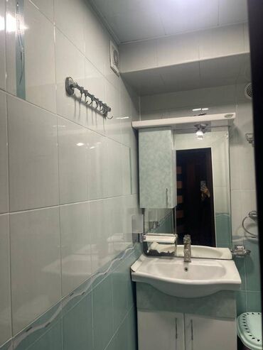 Uzunmüddətli kirayə mənzillər: Yasamal rayonu, Mətbuat prospekti, BDU-nun yaxınlığında, 9 mərtəbəli — 29