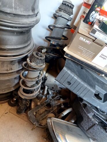 Digər avtomobil ehtiyat hissələri: Kia rio 2011-2015 sedan modelin istenilen hissesi var. Motor 1.4 — 2