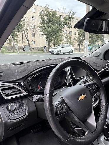 аренда авто спарк: Chevrolet Spark: 2019 г., 1 л, Автомат, Бензин, Хэтчбэк — 8