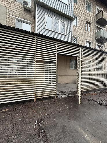 Аренда помещений свободного назначения: Сдаётся в аренду коммерческое помещение. 📍 Район: станция Бишкек 🏢 — 7