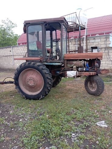 traktor təkərləri: Traktor 1991 il, motor 7 l, İşlənmiş