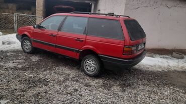 Volkswagen: Volkswagen Passat: 1990 г., 1.8 л, Механика, Бензин, Универсал