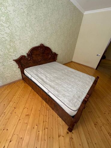 versace mebel destleri: Б/у, Двуспальная кровать, Без подьемного механизма, С матрасом, Без выдвижных ящиков