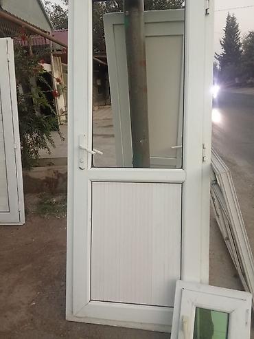 plastik utu: Hamam üçün İşlənmiş Plastik qapı 80x205 sm Çərçivə ilə, Ünvandan götürmə — 2