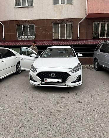 аренда машина бмв: Hyundai Sonata, белый седан 
Аренда авто 
Автомобиль Аренда — 1