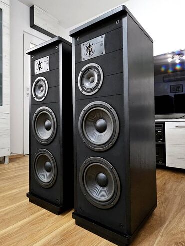 Zvučnici i stereo sistemi: JBL LX-166 Made In U.S.A Svaka kutija je sa po 2 basa prečnika 200 — 8