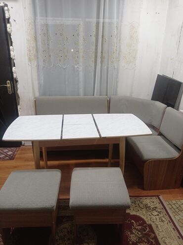 ikinci el divanların satışı: İşlənmiş, Azərbaycan