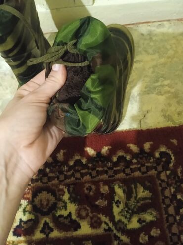 Ботинки: ЛИСТАЙ!!!Продам игрушки и сапожки детские б/у Доска для рисования б/у at lalafo.kg — 7 Ботинки: ЛИСТАЙ!!!Продам игрушки и сапожки детские б/у Доска для рисования б/у — 7