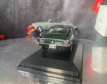 Avtomobil modelləri: Коллекционная модель Ford Mustang GT Bullit darkgreen 1968 Steve — 18