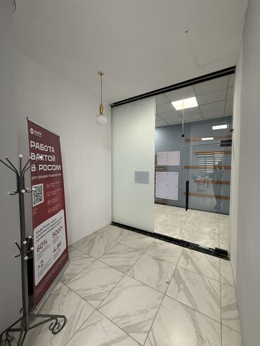 офис в ош: Сдаю Офис, 70 м², В жилом комплексе
