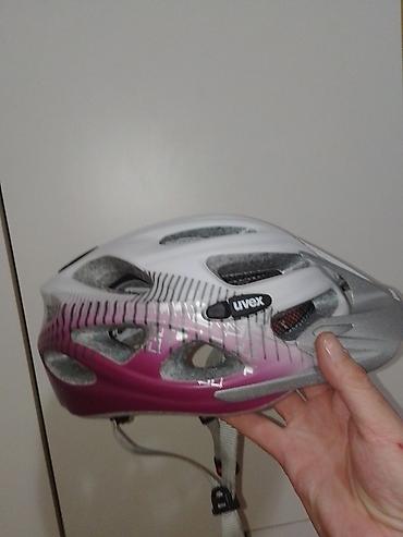 Oprema za bicikliste: Uvex biciklistička kaciga vel obim 52-57 - Brend/model: Uvex (logo na — 1