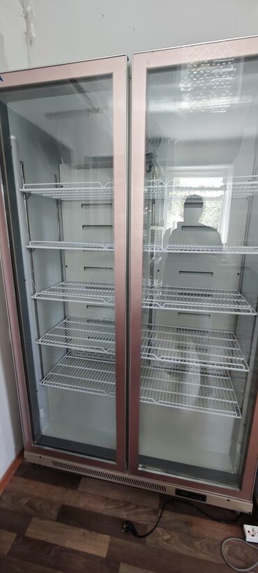 мебель для салонов красоты: Для напитков, Для молочных продуктов, Для мяса, мясных изделий, Италия, Новый