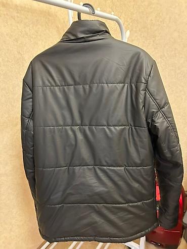 салатовый пуховик: Мужская куртка, XL, Puma, Б/у, цвет - Черный, Самовывоз, Платная доставка — 2