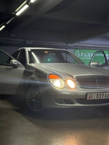 500 мерс: Mercedes-Benz E 500: 2003 г., 5 л, Автомат, Бензин, Седан