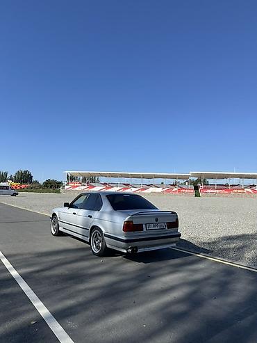 дворники спринтер: BMW 5 series: 1990 г., 2.5 л, Механика, Бензин, Седан — 2