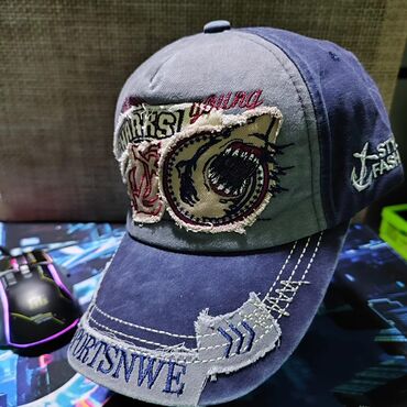 Кепки: Кепка, Бейсболка, Козырек: Изогнутый, С вышивкой — 22