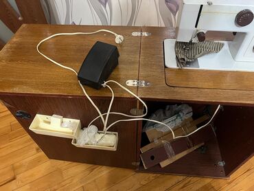 Tikiş maşınları: Tikiş maşını Chayka, Elektromexaniki — 4