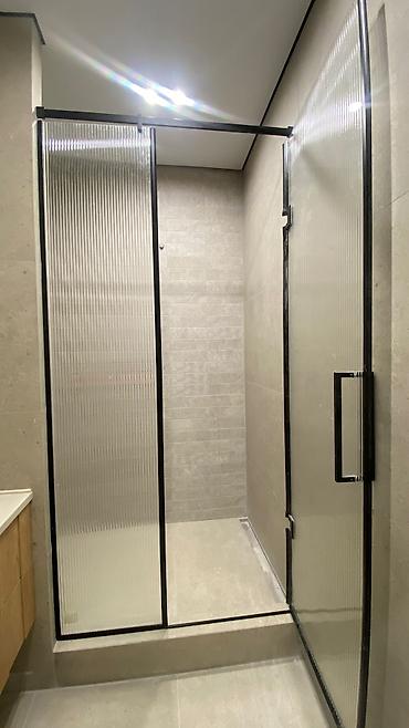 Душевые перегородки и ограждения: Душевые кабины в Бишкеке душевая перегородка стеклянные — 12