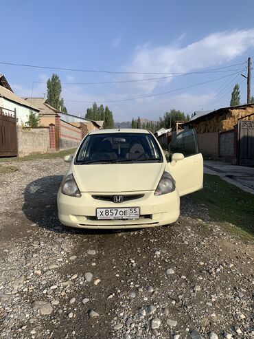 автомобиль kia: Honda Fit: 2002 г., 1.3 л, Автомат, Бензин, Универсал