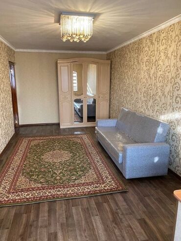 суточные квартиры в бишкеке район политех: 1 комната, Собственник, Без подселения, С мебелью частично