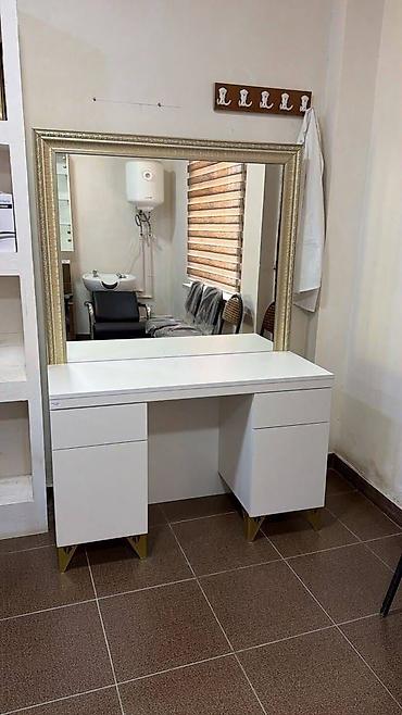 salon guzguler: Salon guzgusu 150 azn
🏡Bine Sovxoz 
⚡️⚡️lale 2 kod 321 — 1