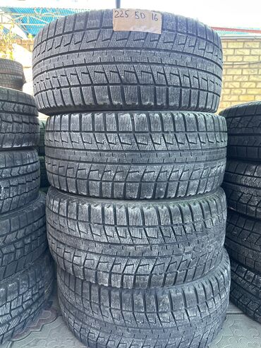 Шины: Шины 225 / 50 / R 16, Зима, Б/у, Комплект, Легковые, Япония, Bridgestone