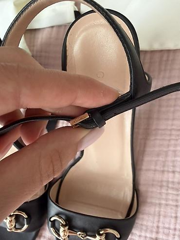 Basanoşka və səndəllər: Gucci, Ölçü: 36, rəng - Qara, İşlənmiş — 6