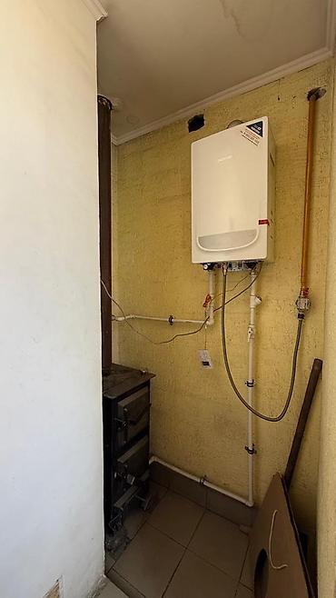 Продажа полдома: Полдома 📍 Восток-5 • Дом — 100 м² • Участок — 2 сотки • Газовое и at lalafo.kg — 11 Продажа полдома: Полдома 📍 Восток-5 • Дом — 100 м² • Участок — 2 сотки • Газовое и — 11
