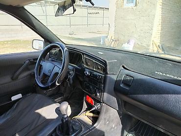 Volkswagen: Volkswagen Passat: 1993 г., Седан — 7