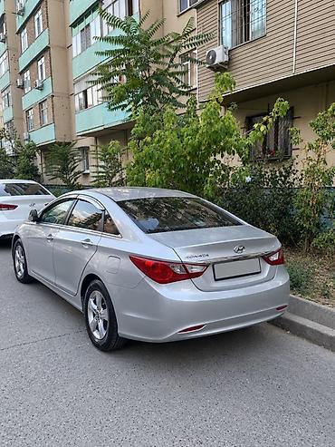getz 2007: Hyundai Sonata: 2012 г., 2 л, Автомат, Седан — 1