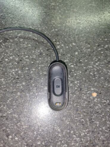 микро usb: Рабочая зарядка для Ми бенд 4го поколения