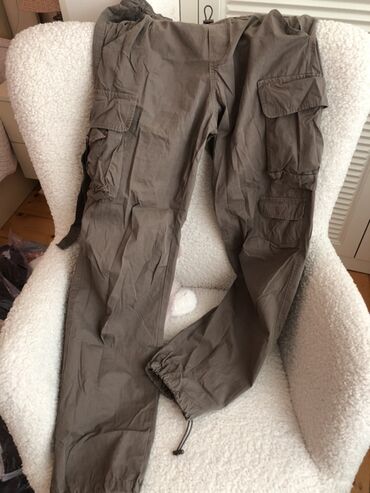 Dəstlər, kostyumlar: Qadın geyimləri dəsti 1) Qara don - Uzun, V-yaxa, sarğı (wrap) — 6