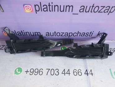 Другие детали кузова: Жабры, заглушки противотуманок на Lexus NX. Оригинал, б/у. Есть в
