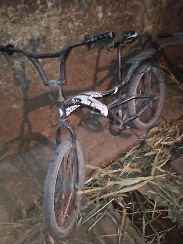 low2 fixie: BMX-велосипед с 24 дюймовыми колёсами. Особенности: - Рама и вилка — 1