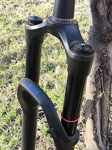 воздушный вилка: Вилка для МТБ RockShox Gold 35 RL 140mm. Состояние вилки:Идеальное — 3