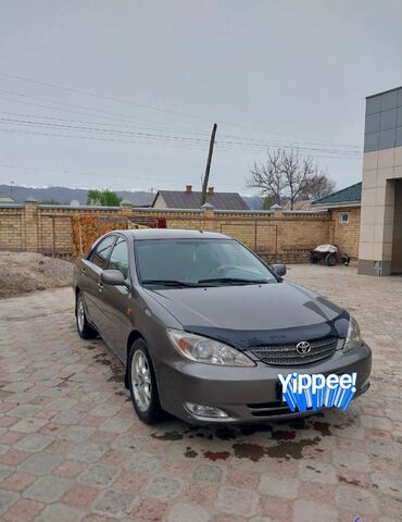 Транспорт: Toyota Camry: 2002 г., 2.4 л, Механика, Бензин, Седан