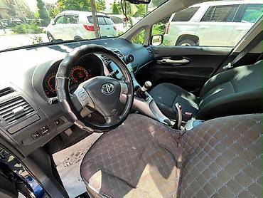 auris: Toyota Auris: 2009 г., 1.6 л, Механика, Бензин, Хэтчбэк — 5