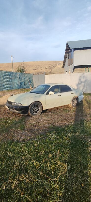 полик на авто: Mitsubishi Diamante: 2002 г., 3.5 л, Автомат, Бензин, Седан