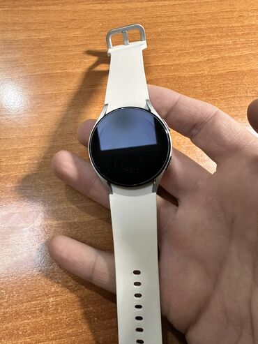 пол афтамат: Продаю часы Samsung Galaxy Watch 4 и Samsung Galaxy Watch 4 classic