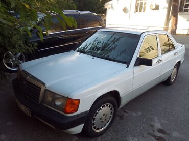 yeşqa mercedes: Mercedes-Benz 190E sedan. Avtomobil yığcam ölçüləri və rahat salonu