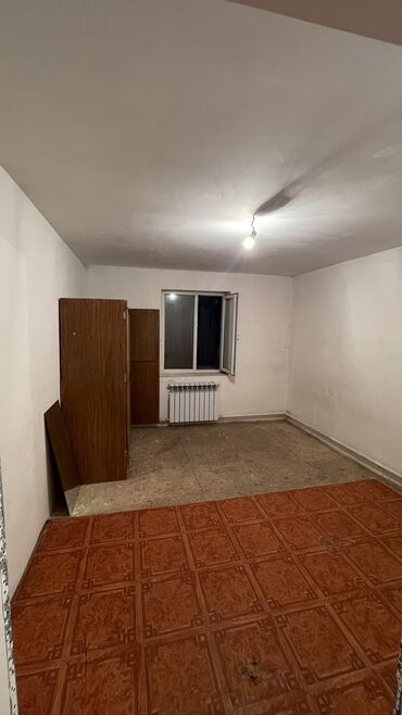 продаю дом орок: М.Гвардия жолдун боюнда кв берилет.Копко жашаганга