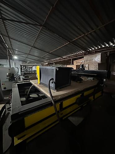 Другое оборудование для бизнеса: CNC dəzgahı ikinci əl, Türkiyə istehsalı, yaxşı vəziyətdə. Vakumludur — 3