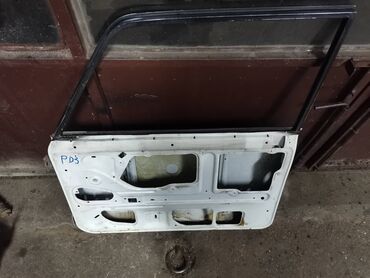 Auto delovi: Vrata prednja desna lada 2107 riva, lada karavan,2105. Vrata su — 10