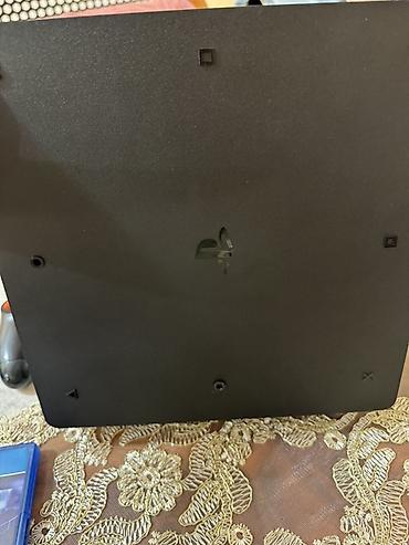 PS4 (Sony Playstation 4): PlayStation 4 Slim komplekti 1tb Tərkib: - PS4 Slim konsol (qara — 4