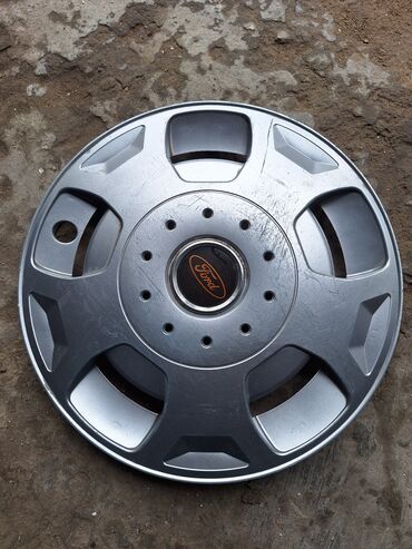 диски на внедорожники: Колпак Ford R 16